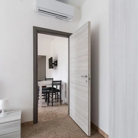 Apartment Bilocale Noverasco Ieo 3 Opera